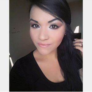 Meet your Posher, Sandra